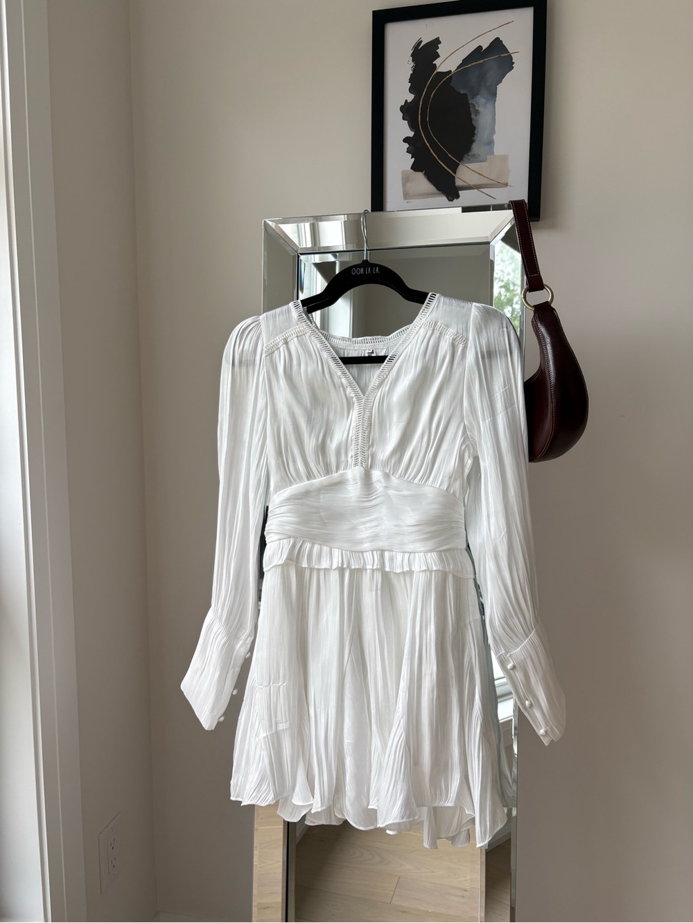 Elegant White Long-Sleeve Mini Dress